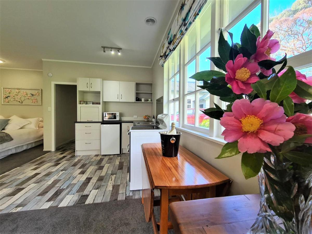 Appartement Pyes Pa Studio à Tauranga Extérieur photo